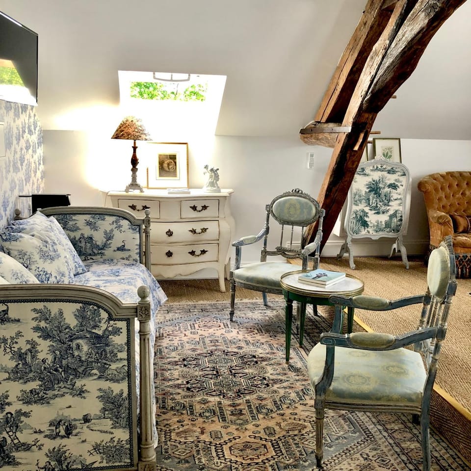 Manoir de La Croix Saint Louis "Luxury Guest House" Bed and Breakfast in Bourgogne-Franche-Comté
