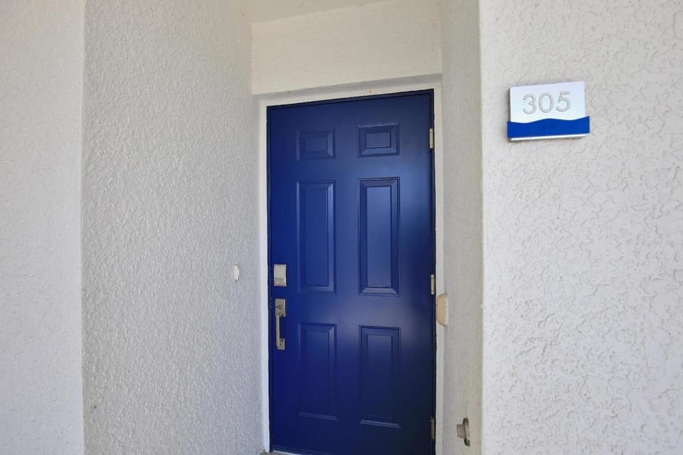 Beautiful apartment in lux Storey Lake community 10 miles to Disney! Apartment in Kissimmee