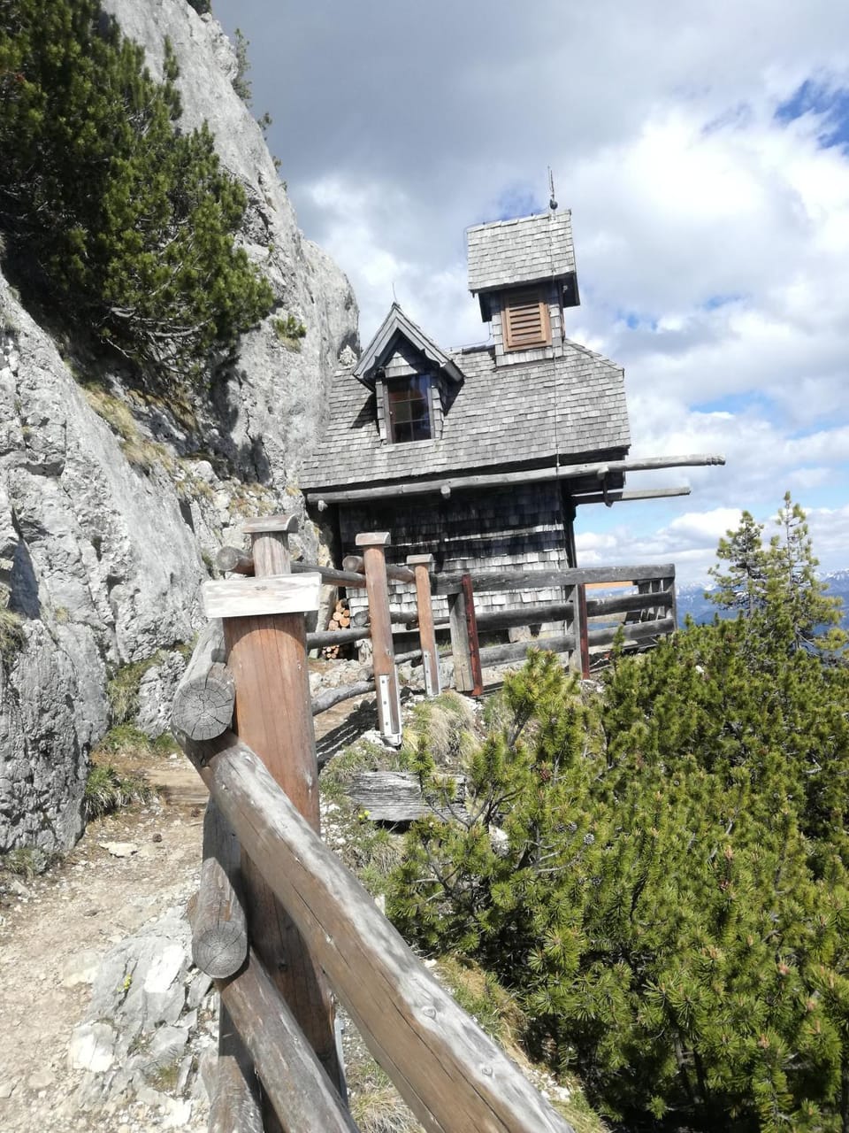Nearby landmark