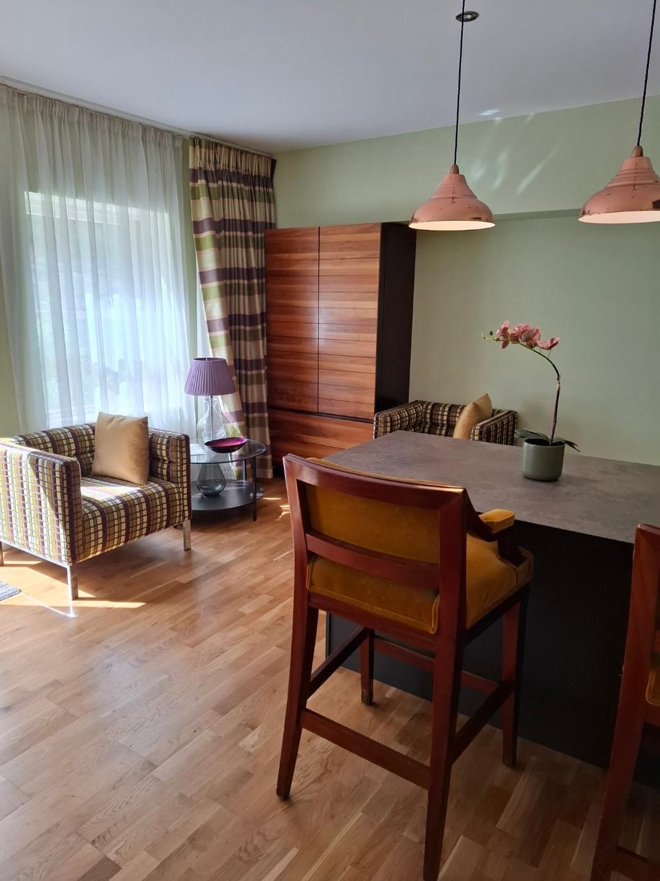 Living room, Seating area, Dining area