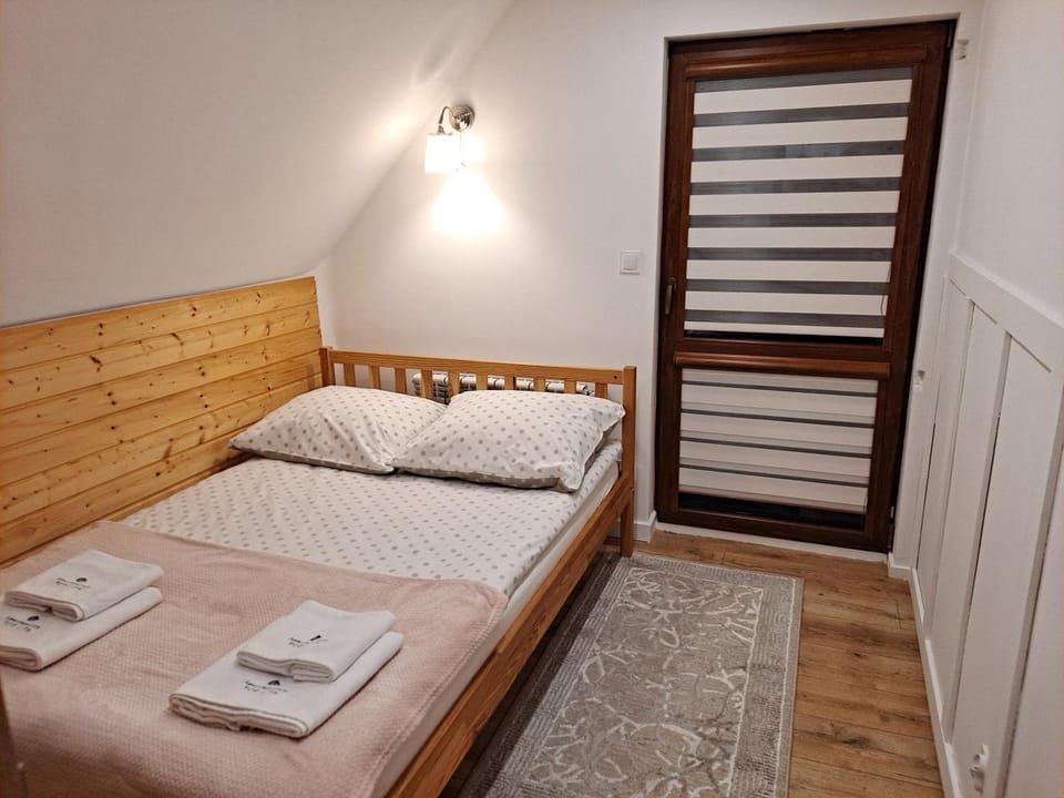 Apartamenty Pod Lipą Apartment in Lviv Oblast