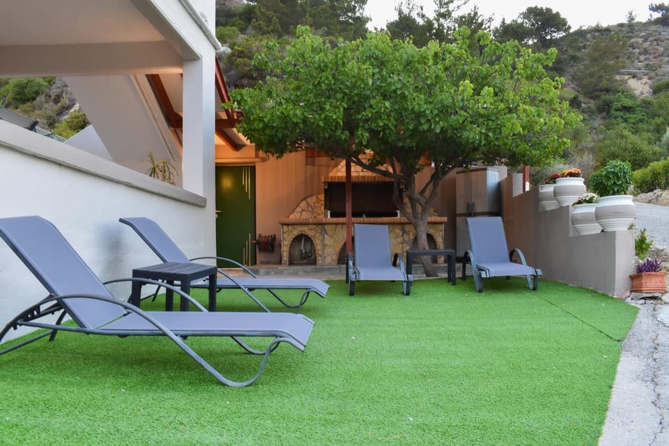 BBQ facilities, sunbed