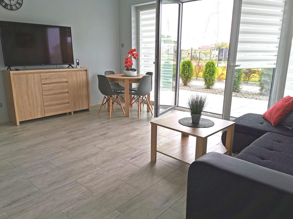 TV and multimedia, Balcony/Terrace, Living room, Dining area