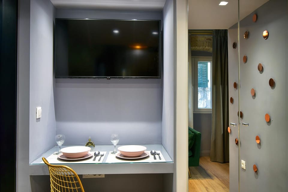 Queen 3 Apartment, in the heart of Corfu Historical Old Town Center Apartment in Corfu