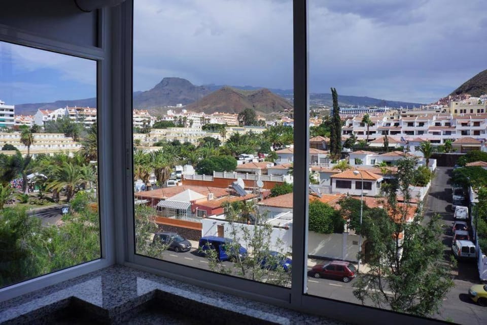 City view, Mountain view