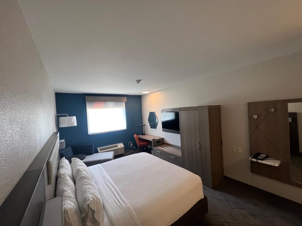 Holiday Inn Express - Wichita North - Park City by IHG Hotel in Wichita
