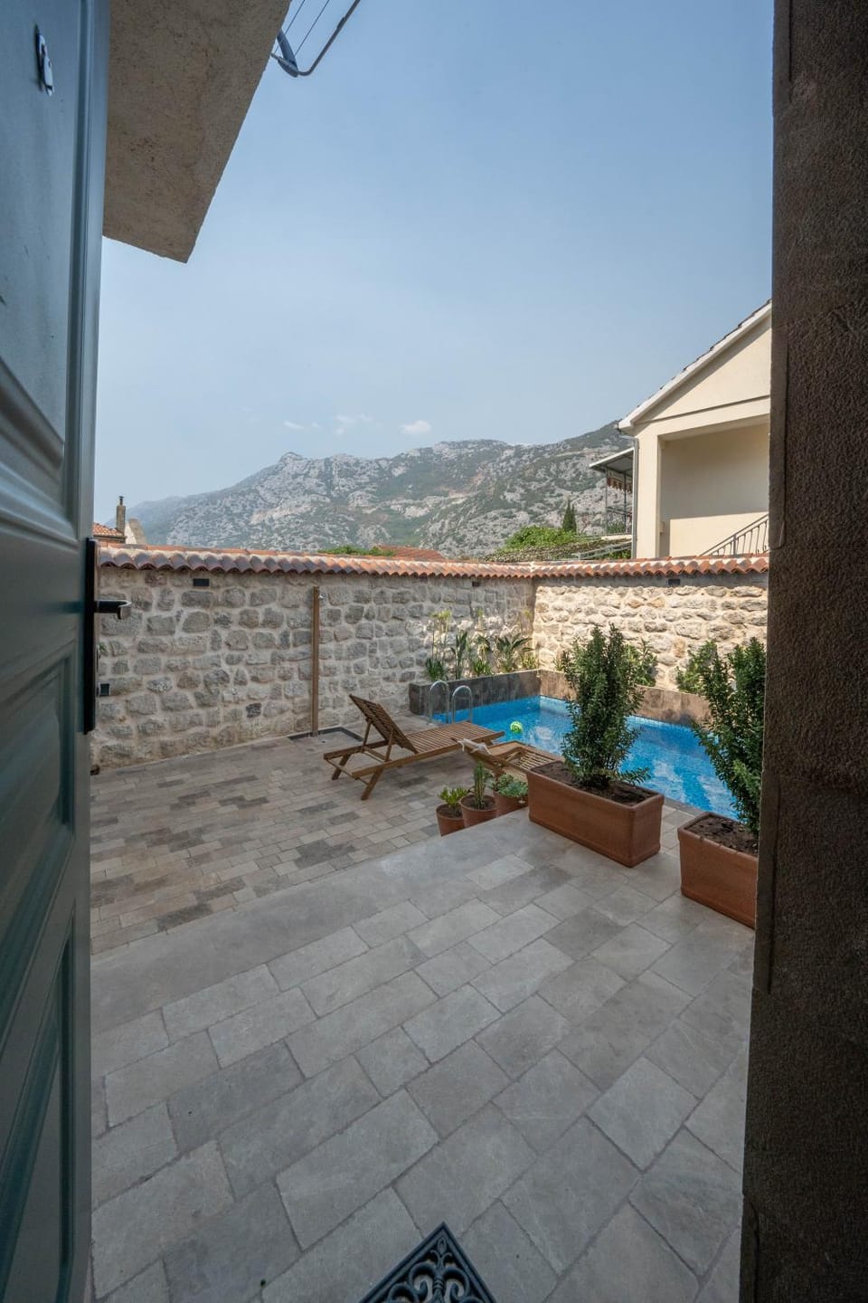 Pool view, Swimming pool