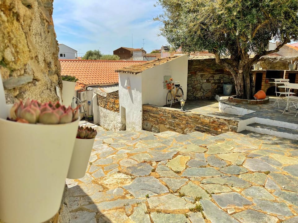 Off site, Decorative detail, Garden view