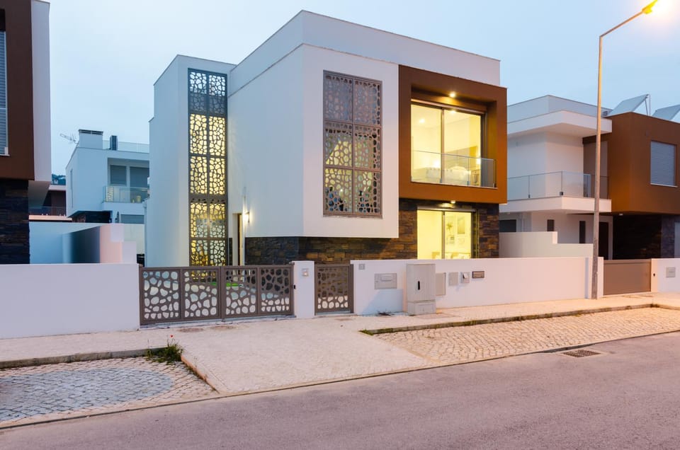 Property building, Facade/entrance