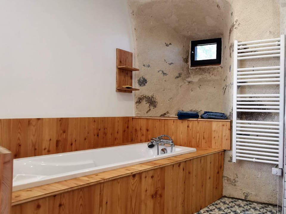 Maison de vacances rénovée, entre nature et ville, proche du Puy-en-Velay - FR-1-582-321 House in Auvergne-Rhône-Alpes