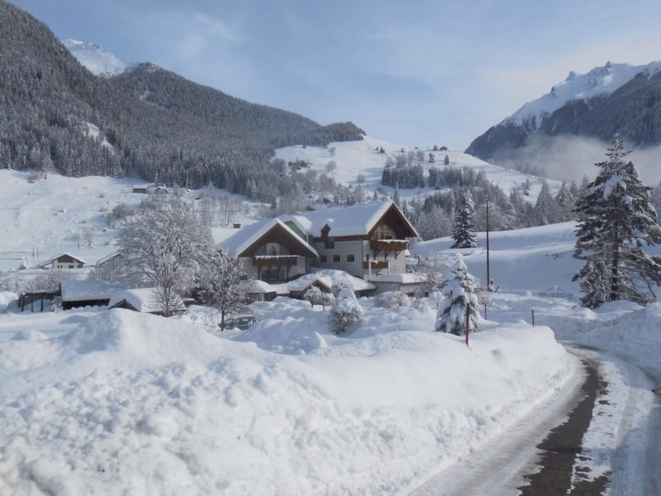 Property building, Winter