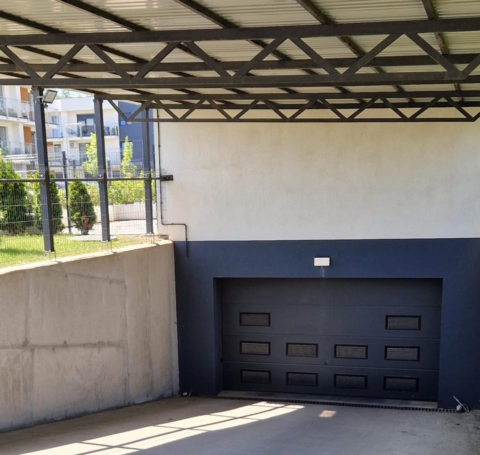 Property building, Parking