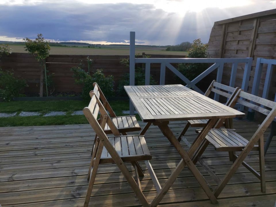 GITE LES AILES DU VENT- BUIGNY ST MACLOU Apartment in Hauts-de-France