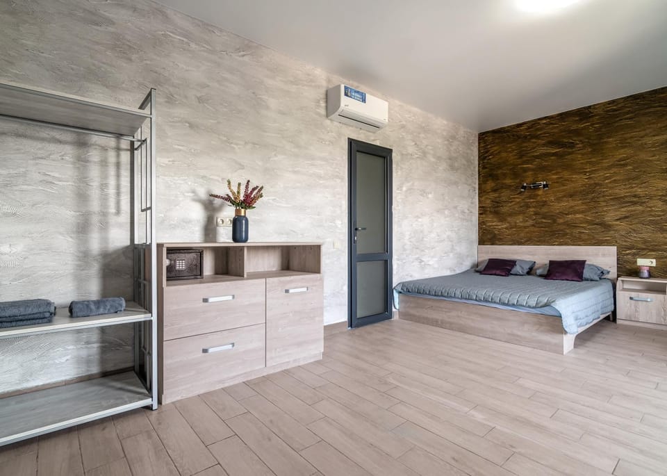 Communal lounge/ TV room, Bed