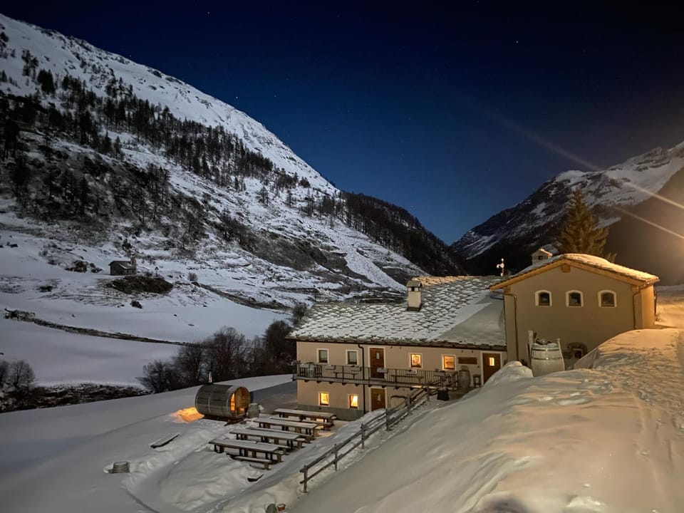 Giasson Bed and Breakfast in Aosta Valley, Italy
