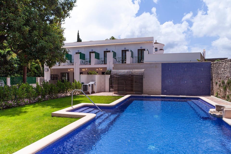 Garden, Swimming pool