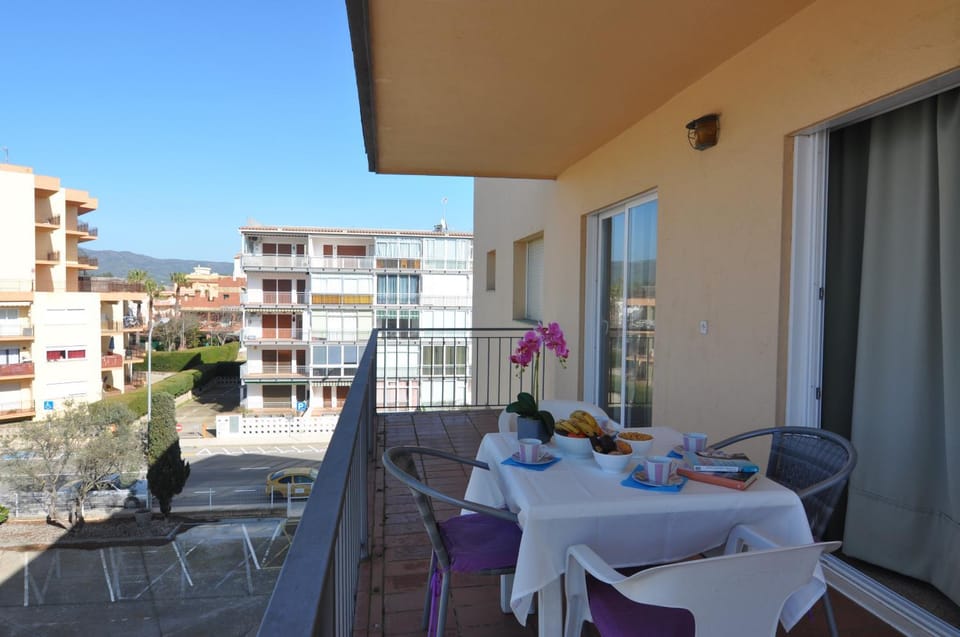 View (from property/room), Balcony/Terrace