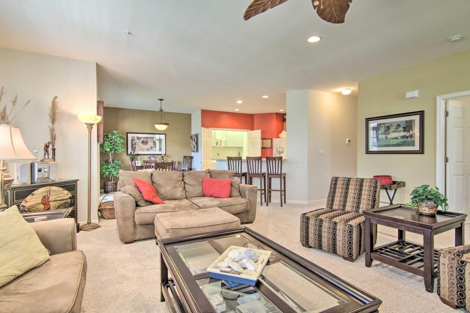 4 Mi to Bethany Beach: Sunny Escape w/ Porches! Villa in Ocean View