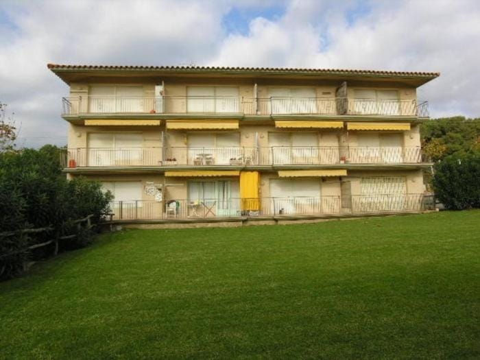 Property building, Facade/entrance, Off site