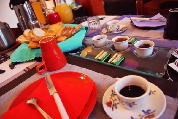 Restaurant/places to eat, Food, Drinks