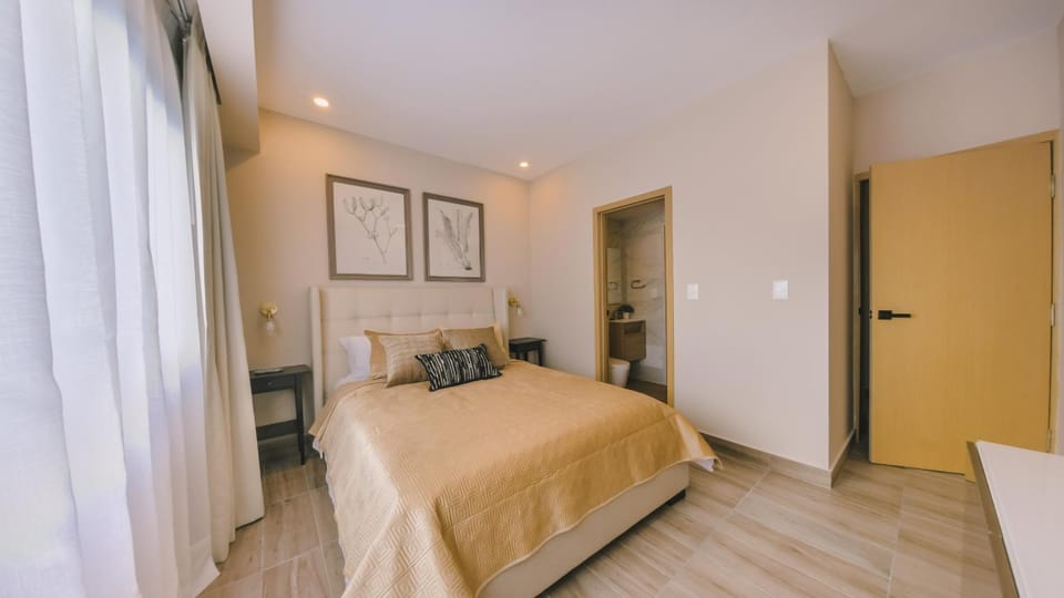 Fully Serviced Apartment at Regatta Living II - 907 Apartment in Santo Domingo