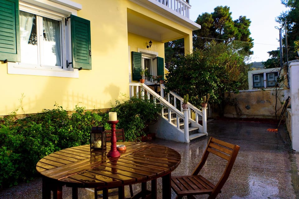 Property building, Balcony/Terrace