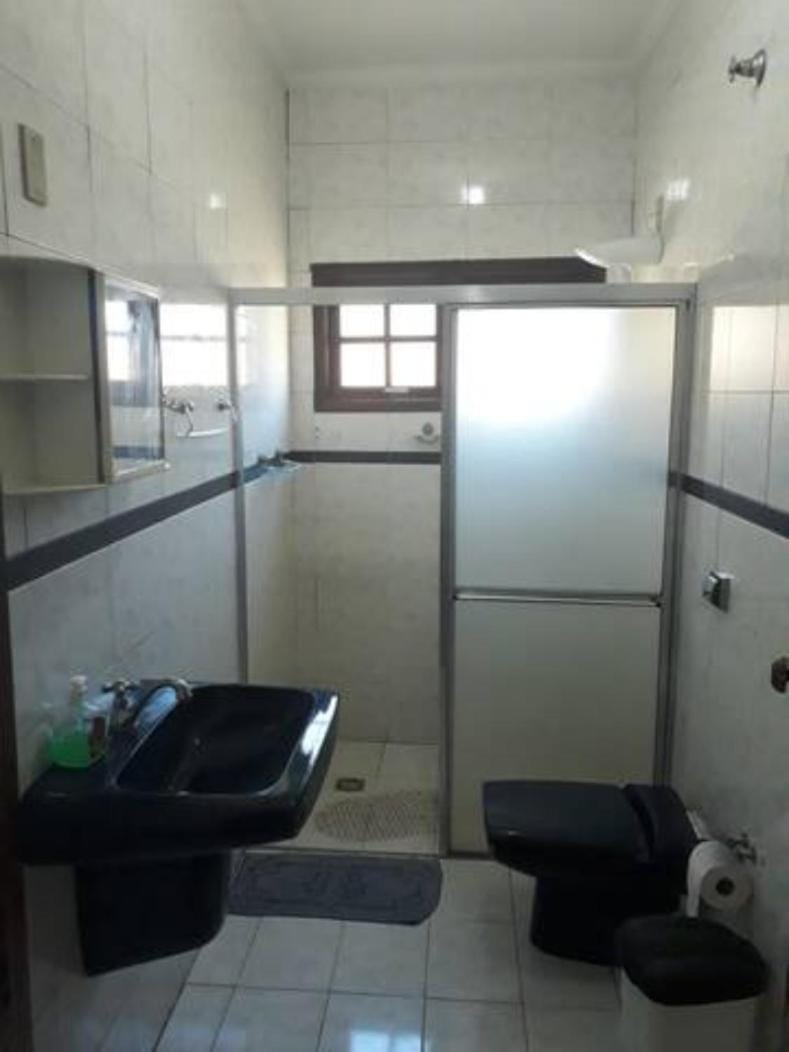 Casa com 6 quartos e confortável próxima ao Santuário House in State of São Paulo