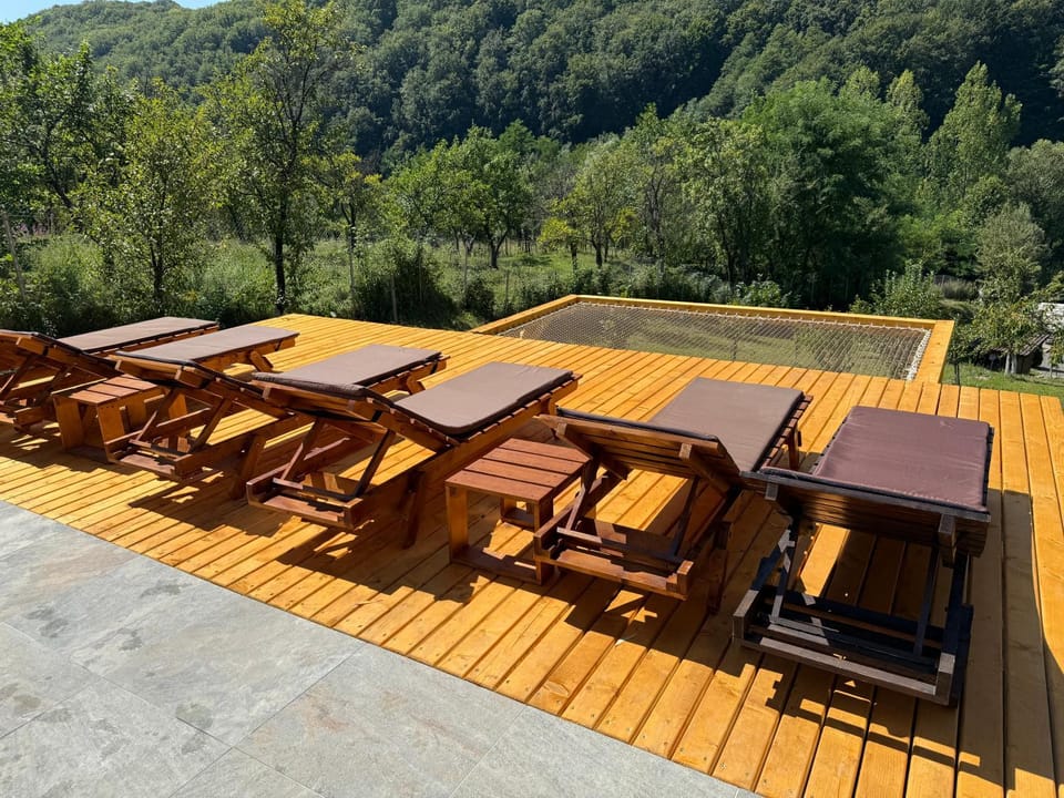 Pensiunea Berg Hill Bed and Breakfast in Romania