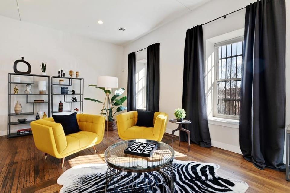 The Penthouse Loft in the Heart of Old Town! House in Fort Collins