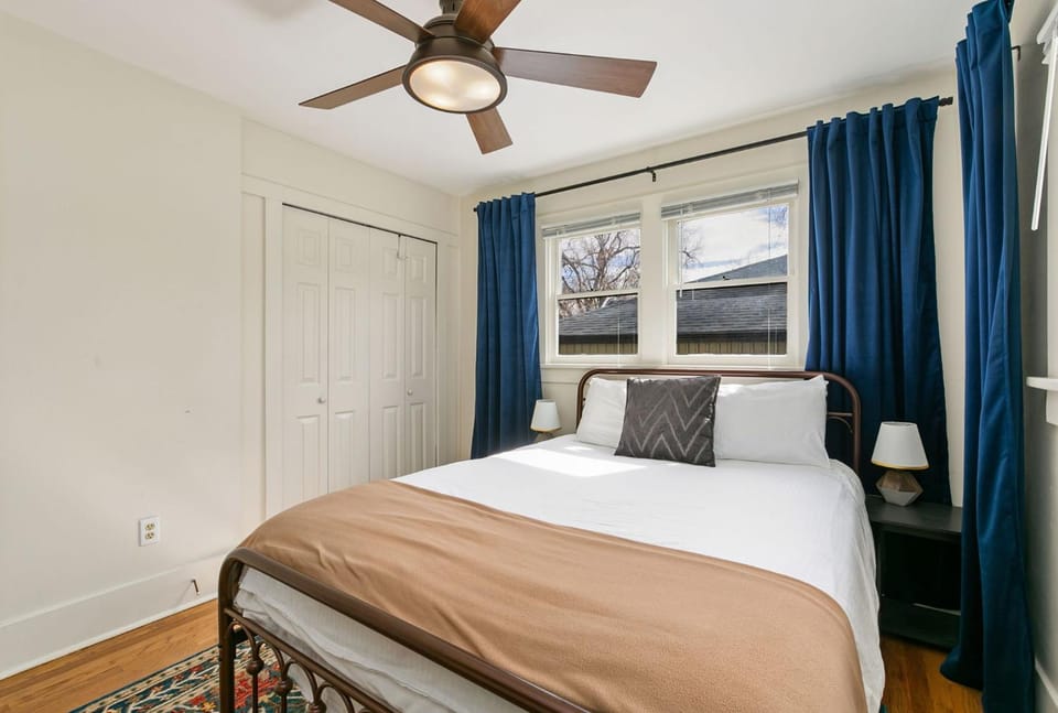 Mulberry Place - A Charming Cottage Near Old Town! House in Fort Collins