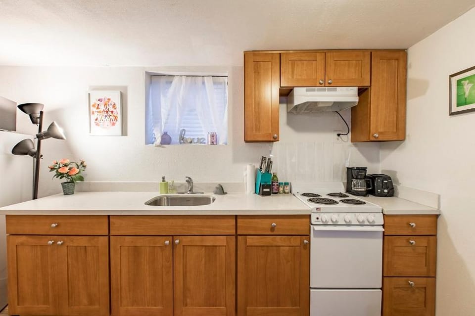 Seattle Urban Village- Unit B- Lago Vista- Lake Union- Sleeps 6 Apartment in Lake Union