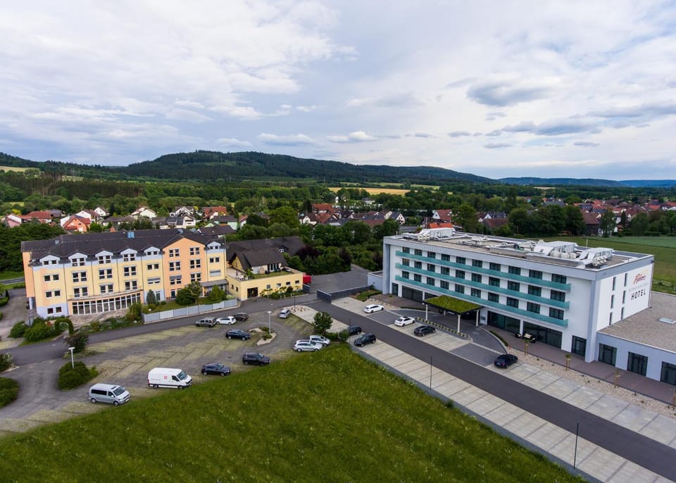 Facade/entrance, Bird's eye view