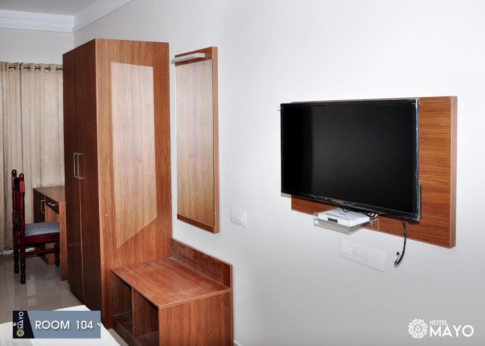 TV and multimedia, Bedroom, wardrobe