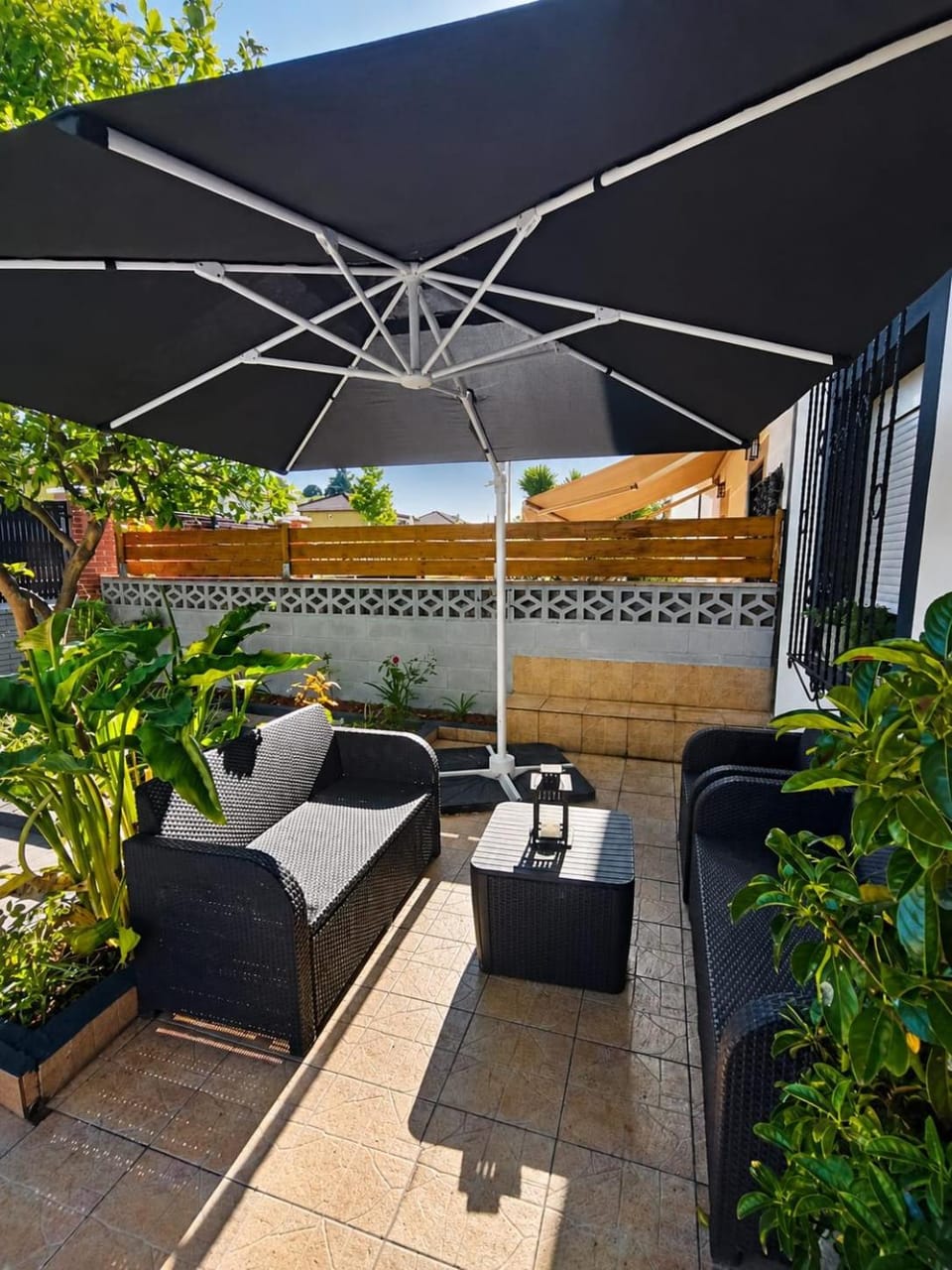 Patio, Spring, Off site, Day, Garden, Balcony/Terrace, Living room, Seating area