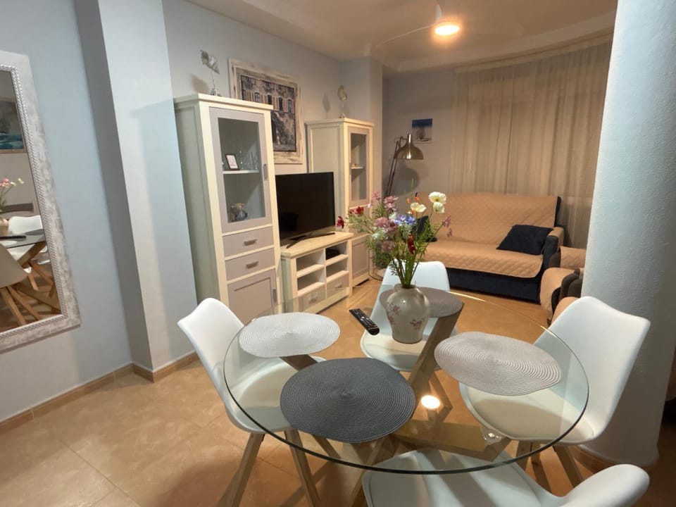 TV and multimedia, Living room, Dining area