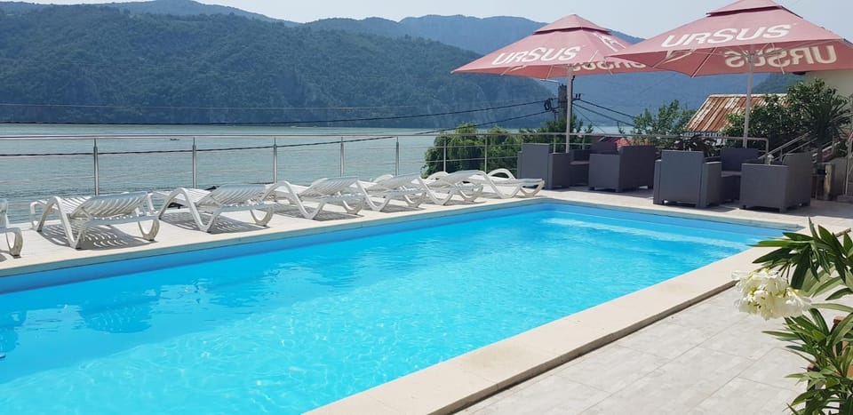 PENSIUNEA ROZELOR Bed and Breakfast in Serbia