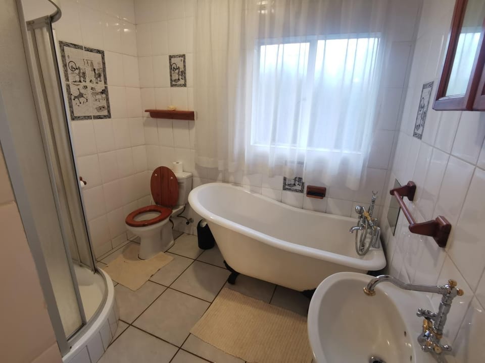 Harties Double Bed studio - Kitchenette Hartbeespoort dam Bed and Breakfast in North West, South Africa