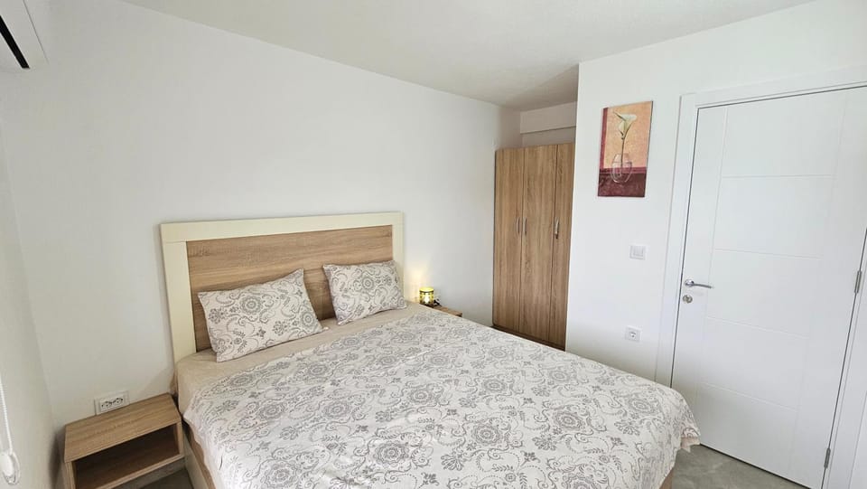 Bed, Bedroom, wardrobe