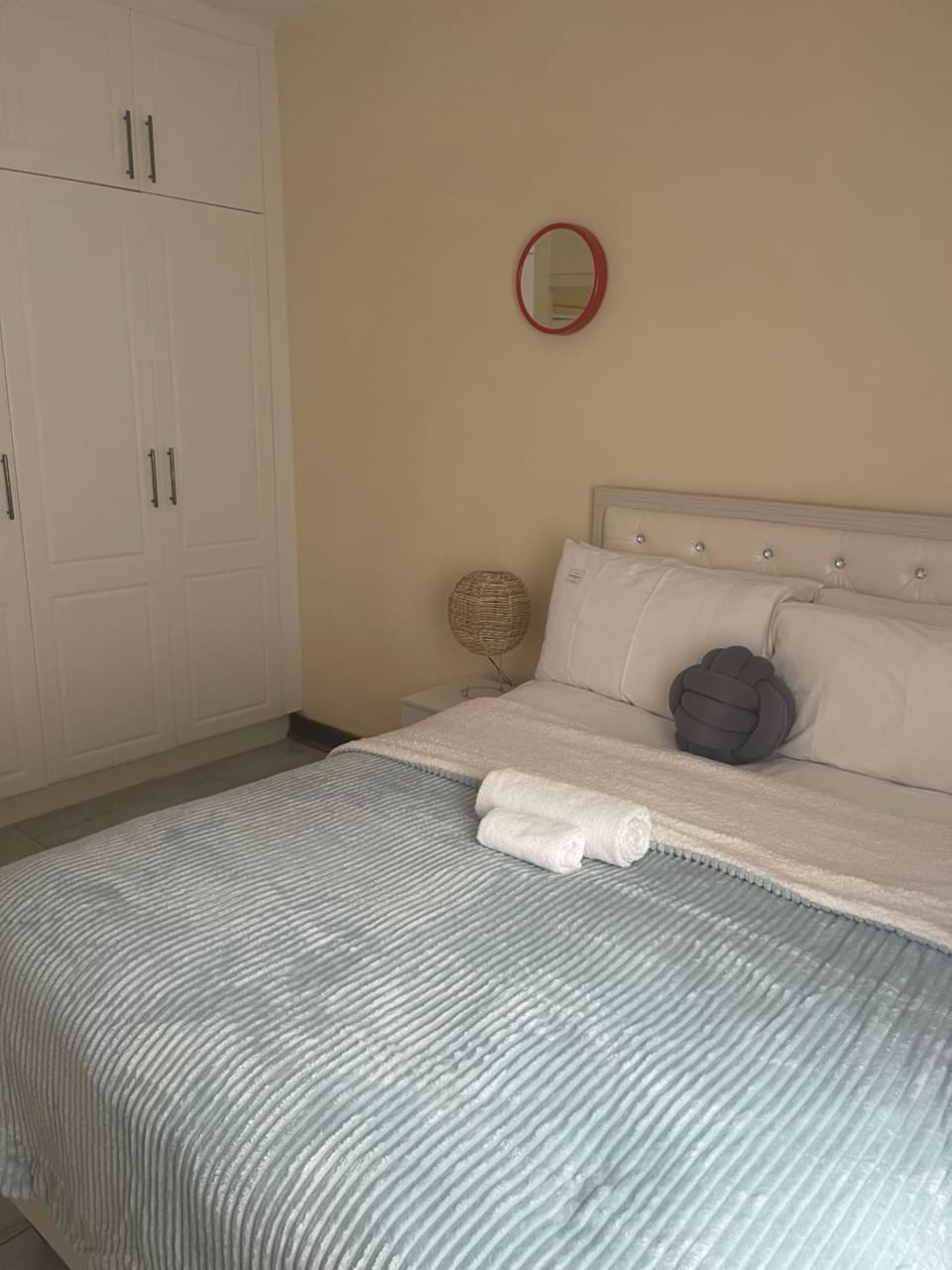 Bedroom, towels, wardrobe