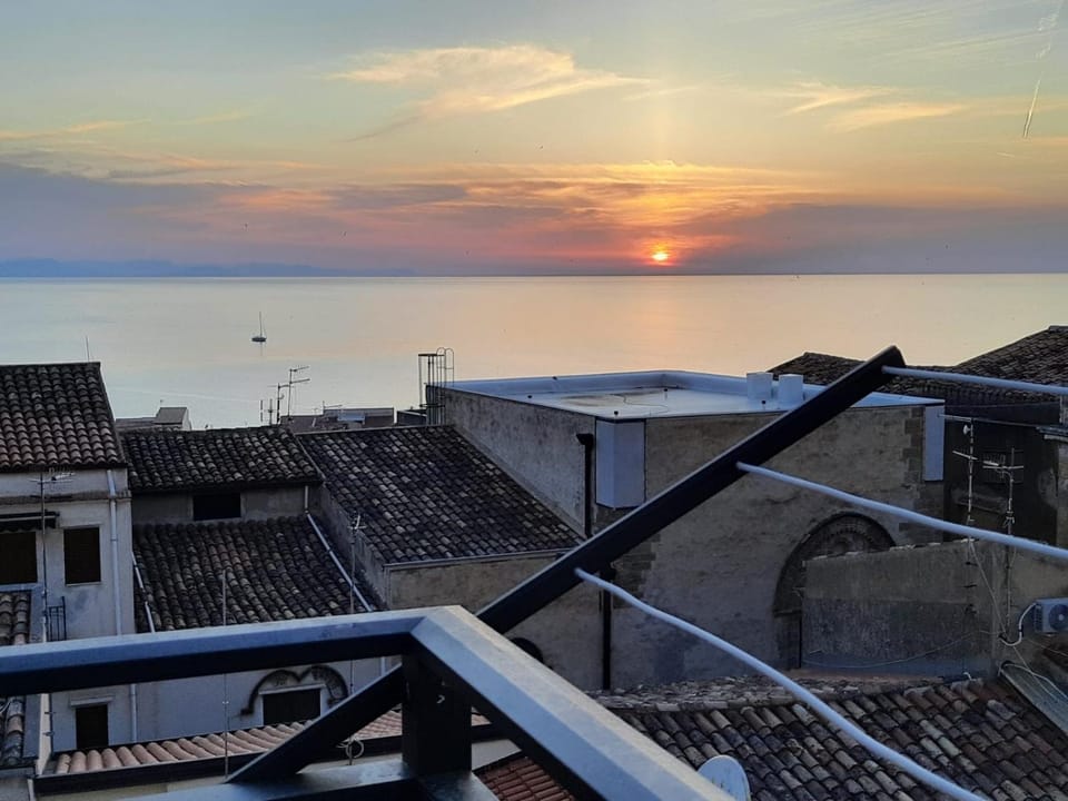 Balcony/Terrace, Sea view, Sunset