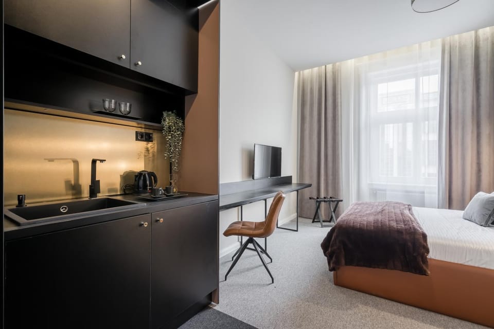 Kitchen or kitchenette, Photo of the whole room, Seating area