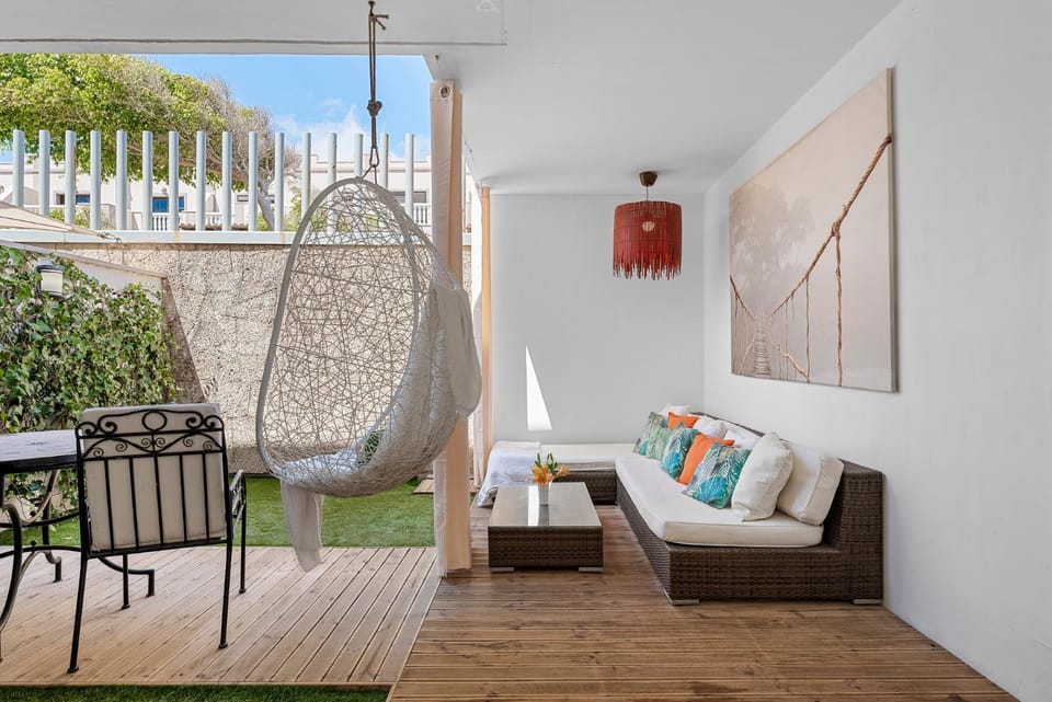 Garden, Balcony/Terrace