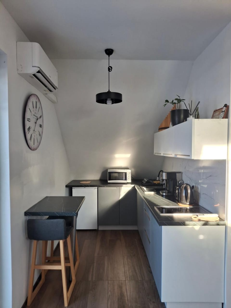 Apartament Muzyczny Apartment in Lower Silesian Voivodeship