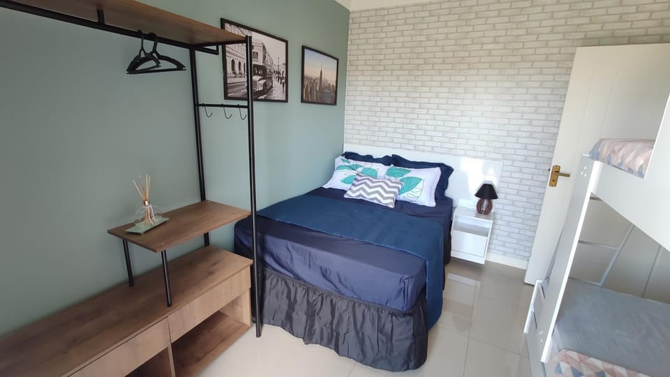 Bed, Photo of the whole room, Bedroom, bunk bed