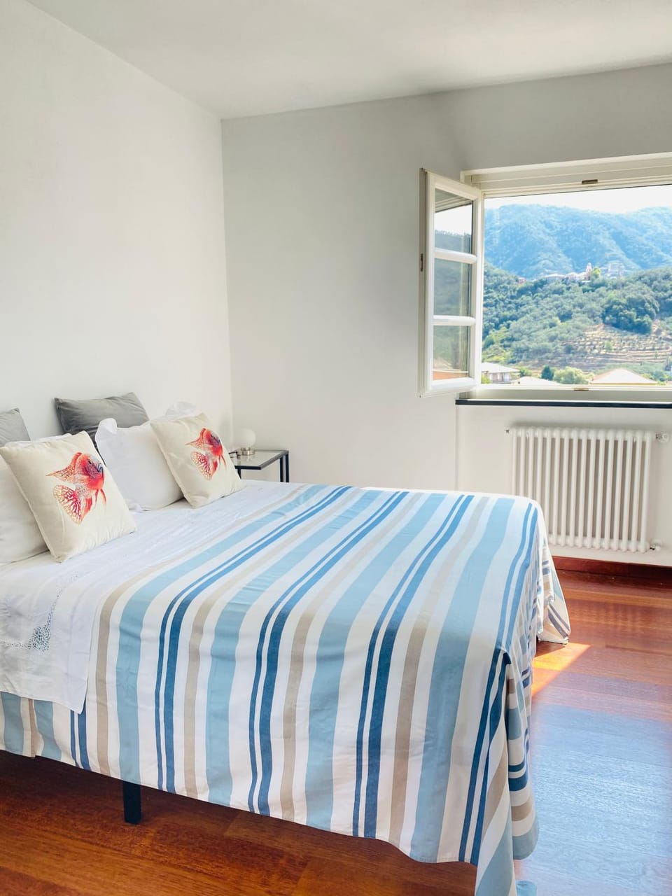 Villa Arancia Quiet, Central, Parking and Air Conditioning Apartment in Levanto