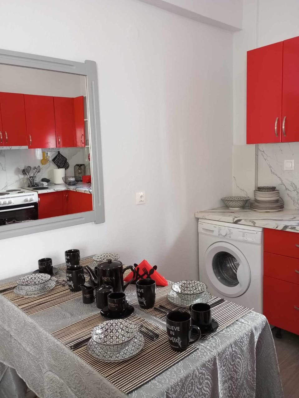 Dining area, kitchen