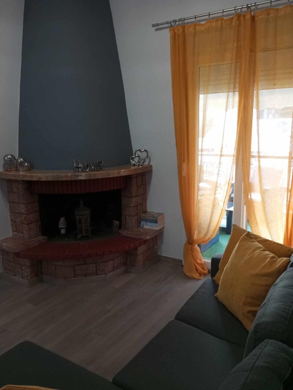Living room, Seating area, flat iron