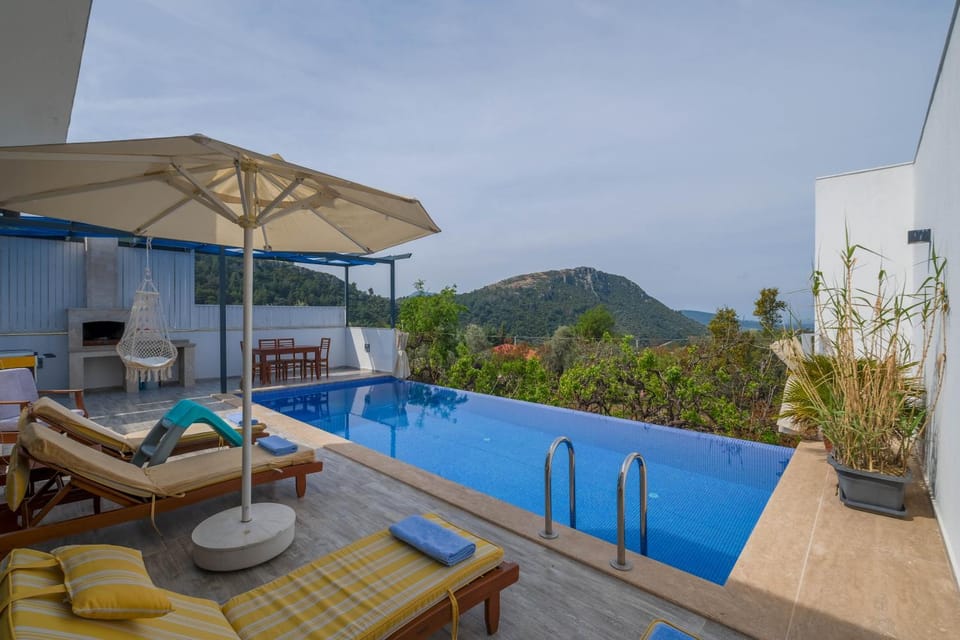 Mountain view, Swimming pool