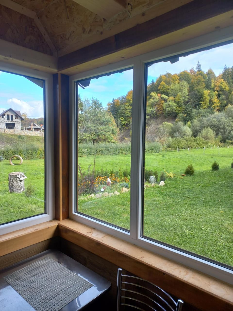 Садиба Федорчуків За рікою1 House in Ukraine