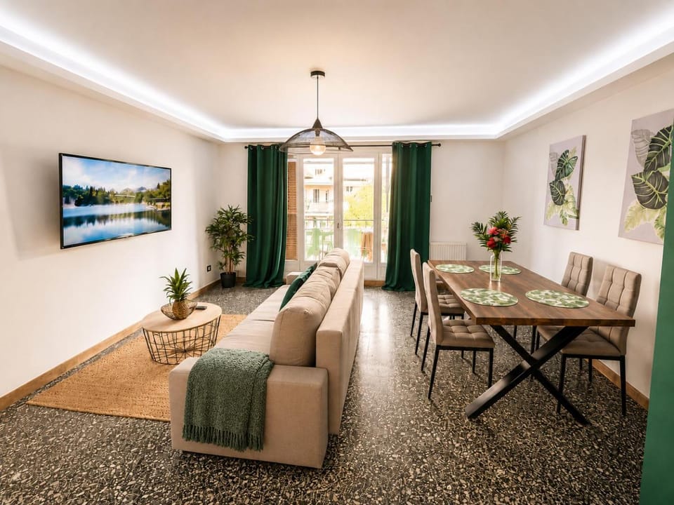 SALOU : SPACIEUX APPARTEMENT 100 M2 vue sur mer Apartment in Salou